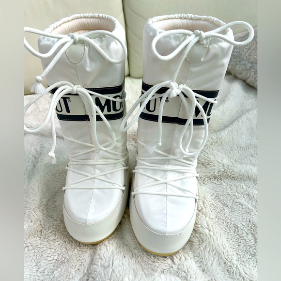 Moon Boot Icon White Snow Boots Size Eu 39/41 US 7/8,5 New NWT - Picture 1 of 9